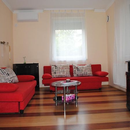 4 Lurkó Apartman Új Apartamento Hajdúszoboszló Exterior foto
