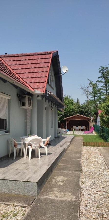 4 Lurkó Apartman Új Apartamento Hajdúszoboszló Exterior foto